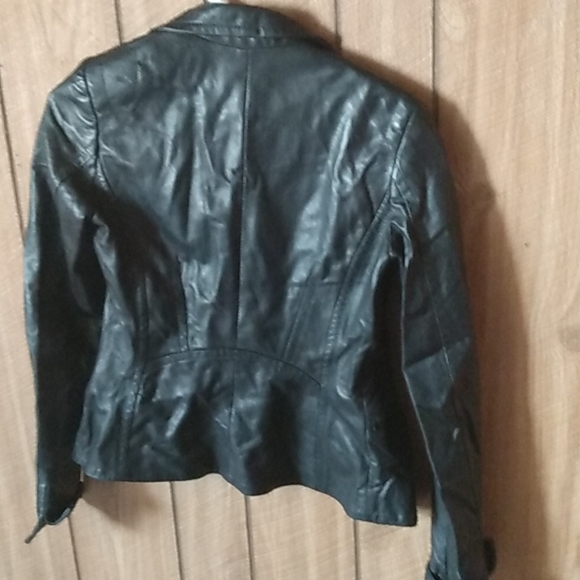Jacket - Picture 7 of 7